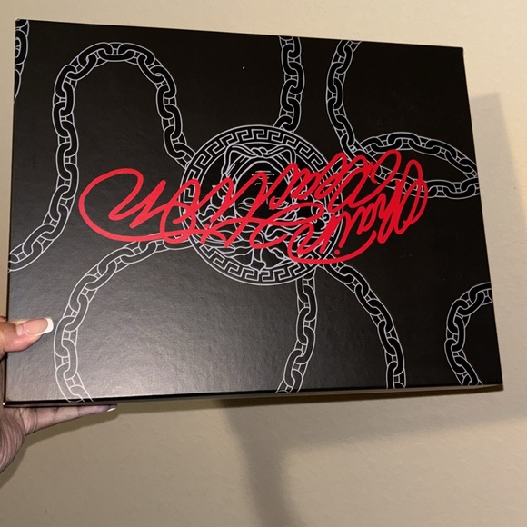 Versace Chain Reaction 'White' - Picture 15 of 17